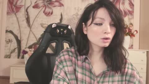 britneybarker online show from December 22, 2:18 am