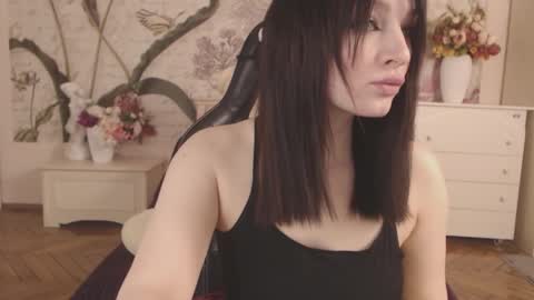 britneybarker online show from February 3, 6:51 am