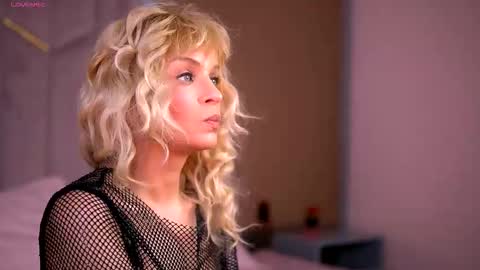 britneyhudson online show from January 11, 8:09 am