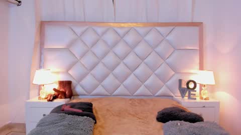 Brittany  online show from October 29, 4:03 am