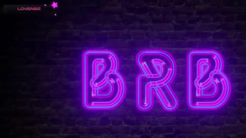 Snapshot of brittany_williams_ chatting on February 19, 3:49 pm online show from February 19, 3:49 pm