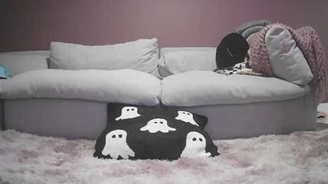 Britt    online show from December 31, 10:45 pm