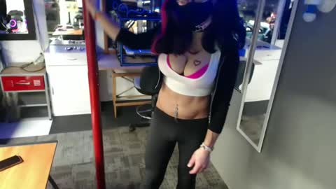 Brittney online show from December 8, 5:06 am