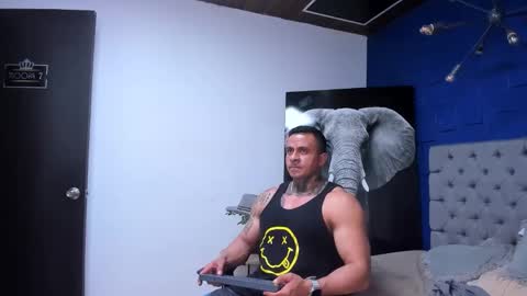 brody_hartchert online show from September 18, 5:44 am