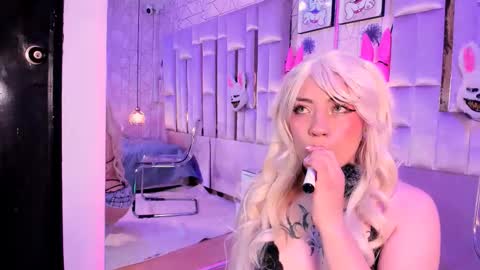     online show from February 24, 4:32 pm