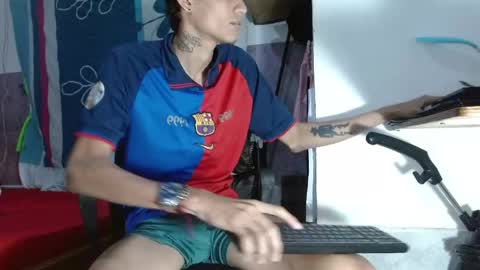 brook_17 online show from April 16, 11:07 pm