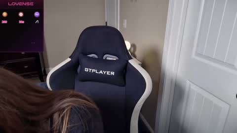 brookebee online show from February 26, 9:22 am