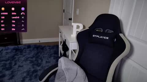 brookebee online show from March 8, 3:39 am