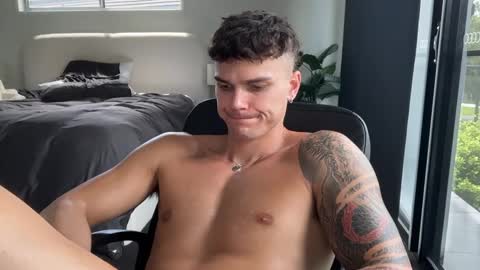 BrooklynTay online show from March 11, 2:25 am