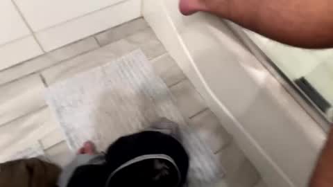 brownboyli online show from March 25, 2:51 am