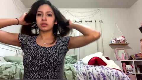 Snapshot of brownbunny212 chatting on February 14, 5:09 am brownbunny212 online show from February 14, 5:09 am