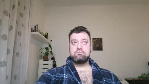 Snapshot of brucemf chatting on October 31, 7:03 pm Bruce online show from October 31, 7:03 pm