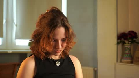 Tess online show from May 21, 2:23 pm