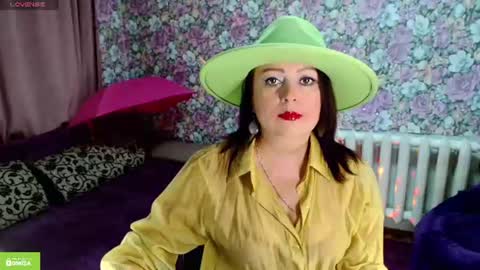 Julia online show from August 3, 9:10 pm