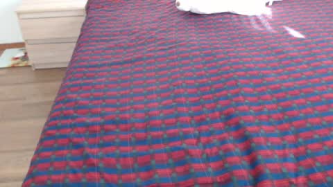 Ellis online show from April 4, 5:36 am