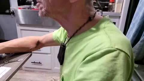 Steve... aka SkinnieDippin aka TimberTramp online show from September 29, 1:32 pm