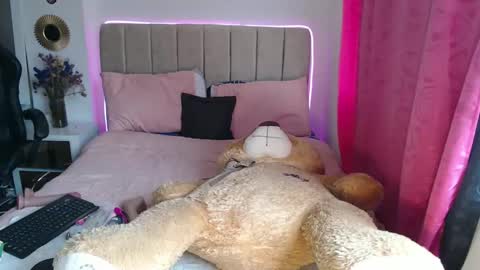 hot online show from November 16, 6:21 pm