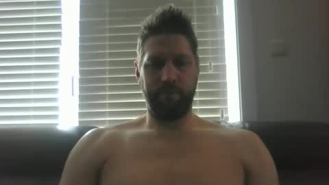 bubblebee1982 online show from February 23, 7:54 am