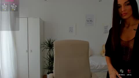 bubbledoll7 online show from April 1, 8:15 am