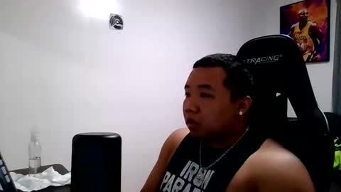 buffsexyman24 online show from March 15, 8:01 pm