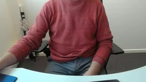 Snapshot of buggemann chatting on October 2, 8:24 am buggemann online show from October 2, 8:24 am