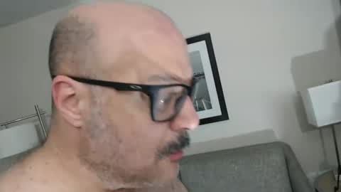 BullMuscleJoe online show from November 6, 12:35 am