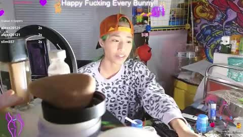 Snapshot of bunnycheekz chatting on January 27, 5:03 am Tokki  bunny  online show from January 27, 5:03 am