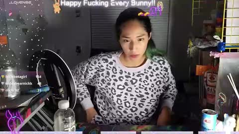 Snapshot of bunnycheekz chatting on December 13, 1:04 am Tokki  bunny  online show from December 13, 1:04 am