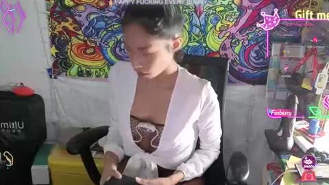 Snapshot of bunnycheekz chatting on September 18, 6:06 am Tokki  bunny  online show from September 18, 6:06 am