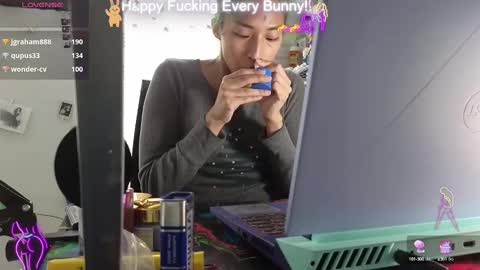 Snapshot of bunnycheekz chatting on January 10, 7:00 pm Tokki  bunny  online show from January 10, 7:00 pm