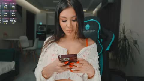 Bonny and Clide  Help us by thumbs up  online show from April 2, 7:05 am