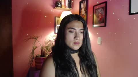 bunnyEmilyR0s33 online show from August 8, 3:16 am