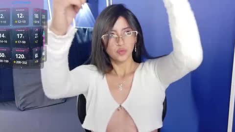 Vanessa online show from December 18, 3:57 am