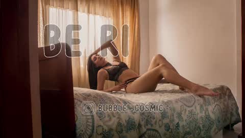 Im Val Welcome to my room My instagram Bubble cosmic online show from March 6, 4:08 am