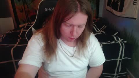 burningflute online show from February 19, 1:06 pm