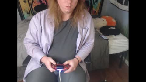 burningflute online show from September 17, 7:39 pm