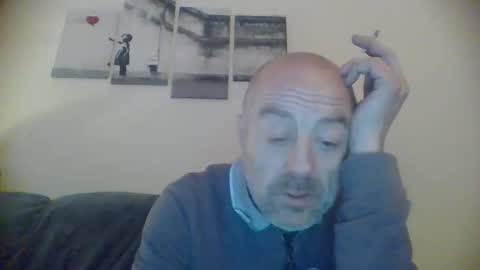 burnleyguy1977 online show from December 21, 1:04 am