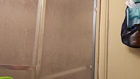 LostSingledad online show from December 3, 8:55 am