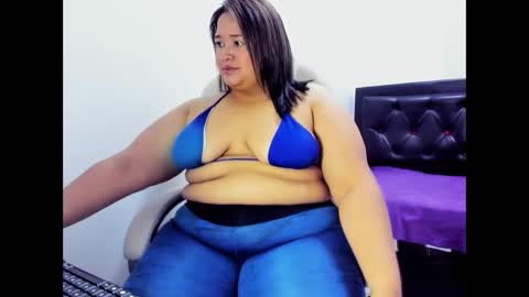 busty juicyy online show from February 27, 12:31 pm