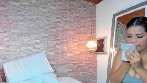 busty_stepsis18 online show from December 18, 8:47 pm