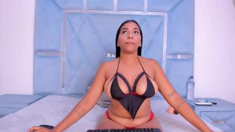 BustyAlisha online show from April 10, 1:05 pm