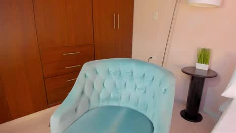 Snapshot of buunnyyhot chatting on March 7, 2:45 pm Rosse online show from March 7, 2:45 pm