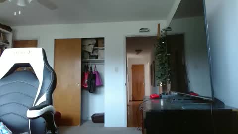 bwall1425 online show from March 30, 7:14 pm