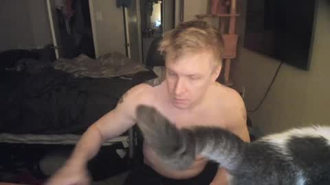 c00ki3m0nstr online show from April 18, 2:02 am