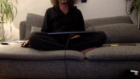 c0rnelius online show from October 30, 8:31 pm