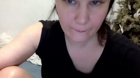 Lamb online show from April 11, 5:50 pm