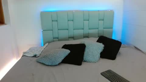 Cailyn Independent model online show from February 8, 11:13 am