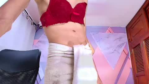 Caitlyn online show from October 19, 1:21 am