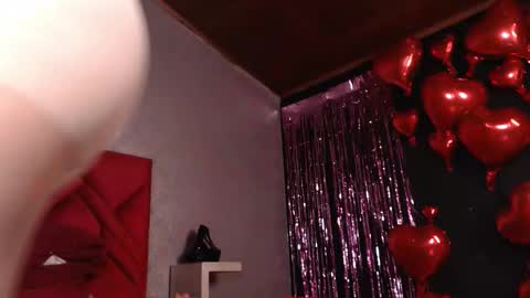 CaitlynRosee online show from February 14, 10:45 pm