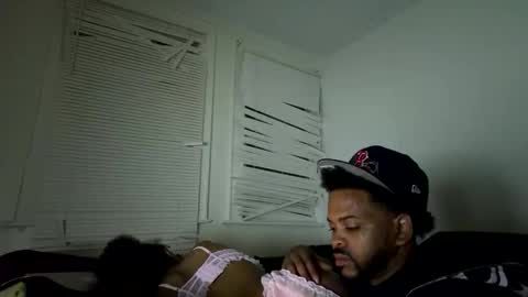 longjohns online show from April 9, 6:19 am